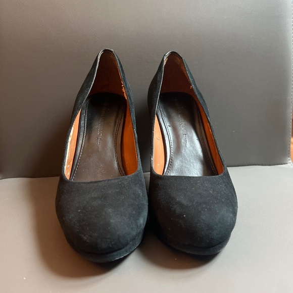 Black suede platform pumps 3 1/2  inch heel - banana republic - size 7 1/2 - Picture 1 of 5